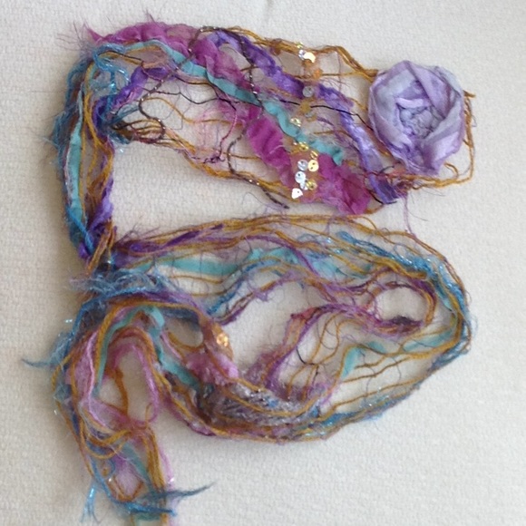 Scarf - Picture 1 of 2